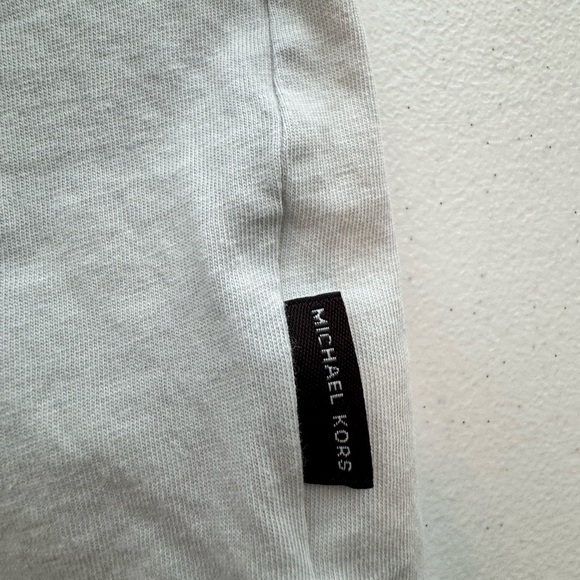 Michael Kors Logo Tshirt Size Medium - Picture 6 of 7
